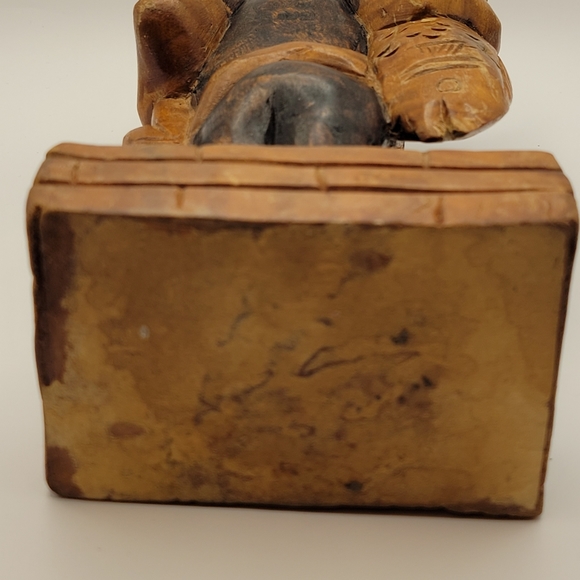 Vintage Handcarved Wood Figurine. Man, with fish and staff? - Picture 7 of 8